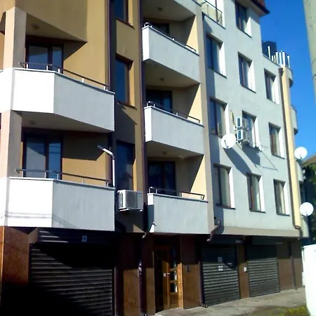 Asparuhov Guest And Vendégház 2*