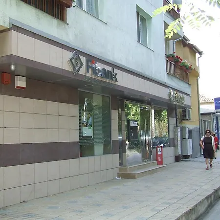 Asparuhov Guest And 게스트하우스 2*